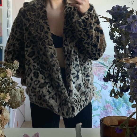 Faux leopard print jacket - Picture 2 of 4